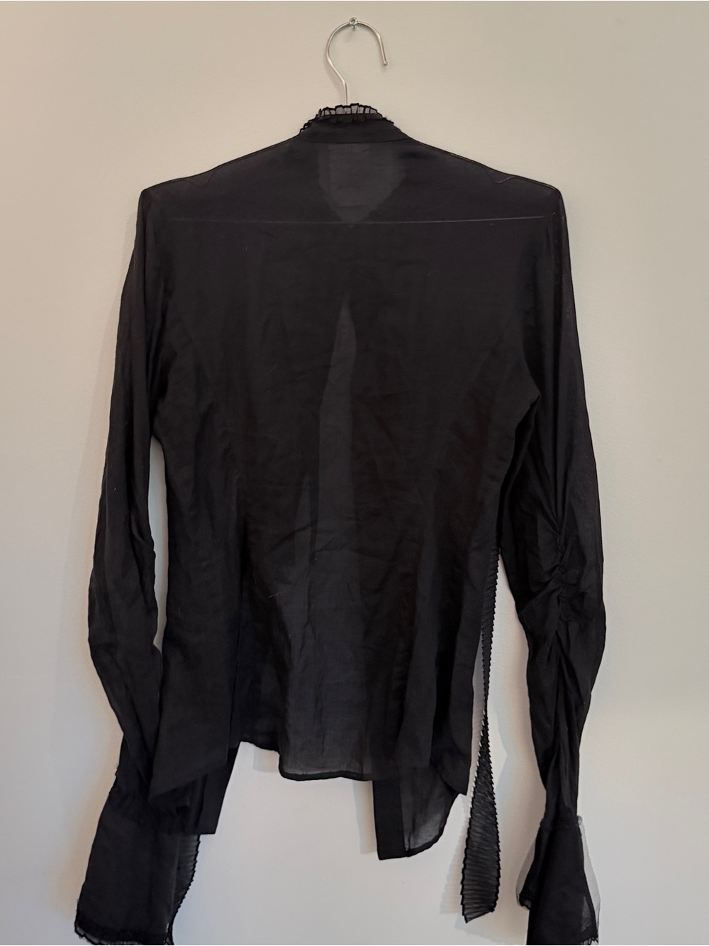 Gianfranco Ferre Black Ruffled Ribbon-Front Blouse - Picture 4 of 4